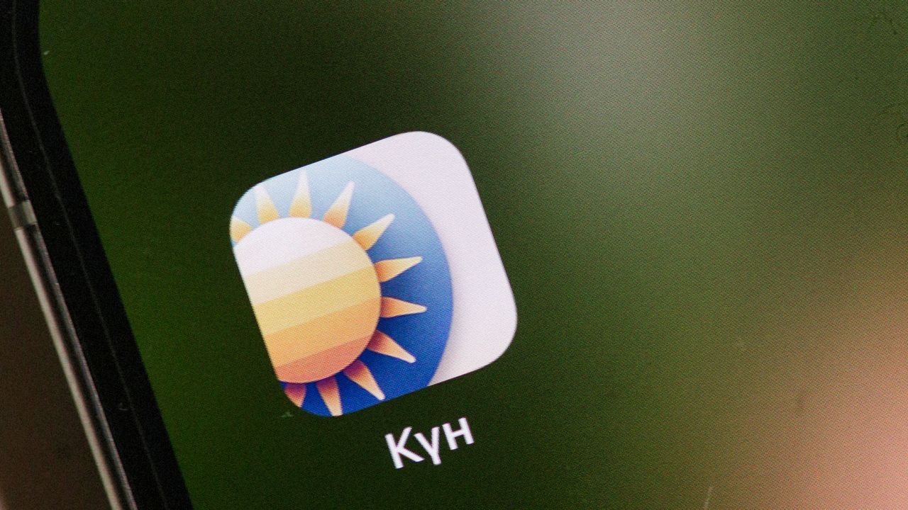 Hava durumu uygulaması açık akıllı telefon