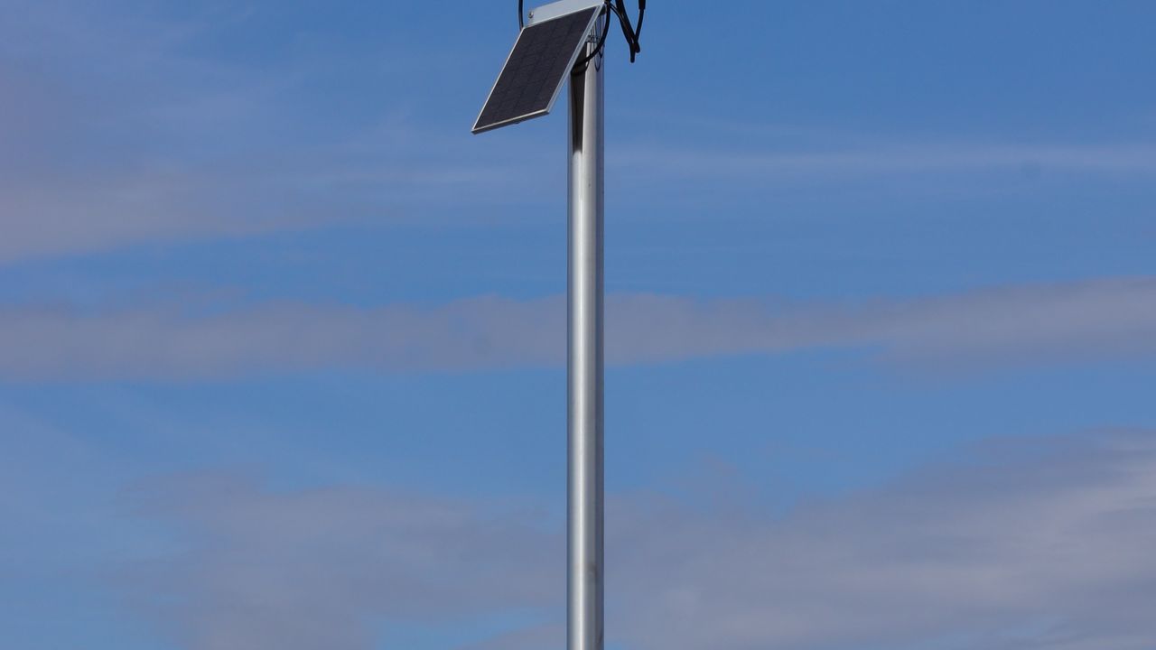 Anemometre ve rüzgâr gülü
